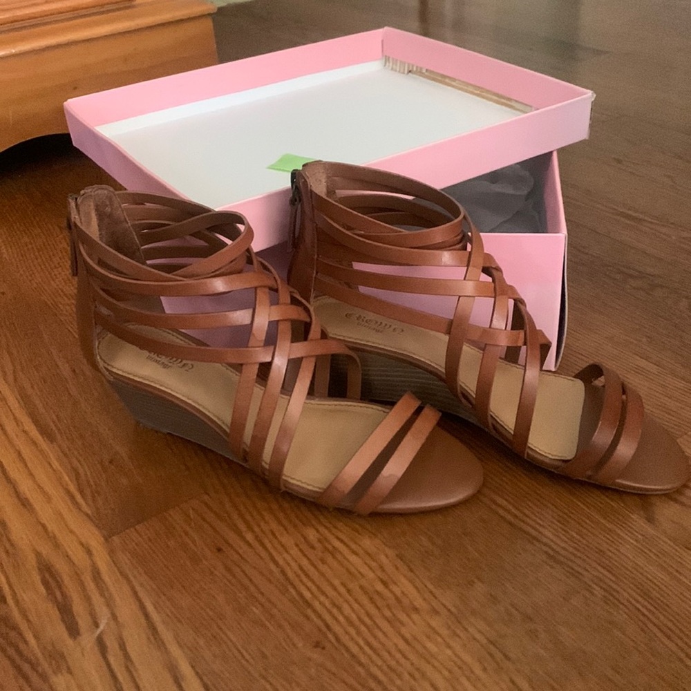 Crown Vintage Strap Sandals